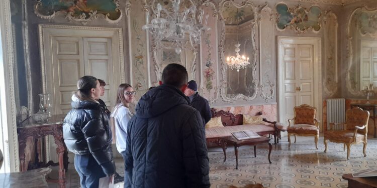 Canosa: Palazzo Rossi, meta di visitatori per le Giornate FAI di Primavera