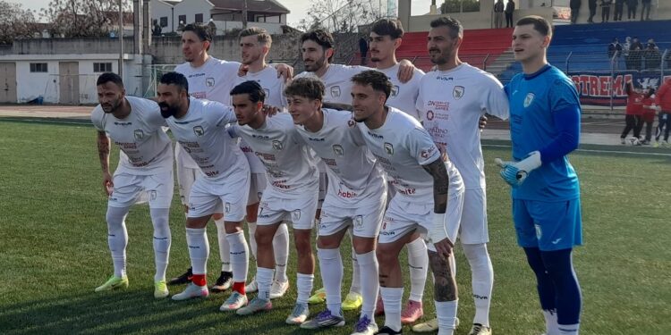 Canosa Calcio vola ai play off
