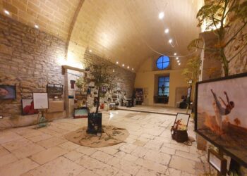 La bellezza della  mostra fotografica “DAL VENTRE DELLA TERRA” di Raffaella Ippolito a Minervino Murge