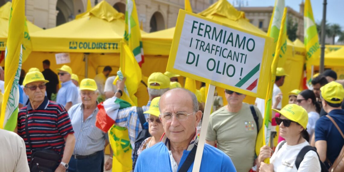 Speculazioni e inganni dimezzano i prezzi dell’olio italiano