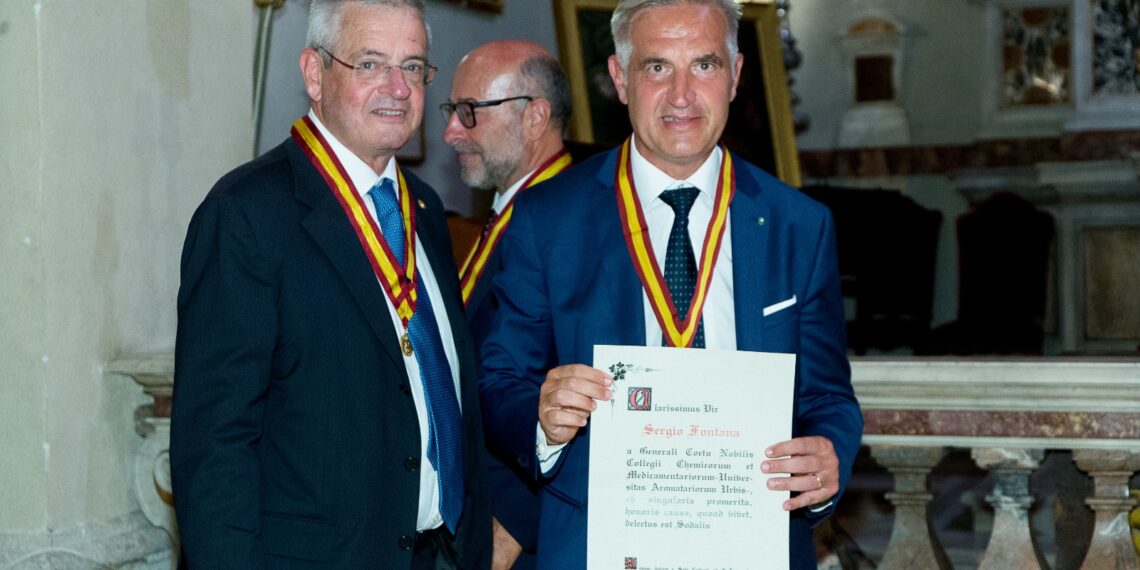 Sergio Fontana nominato Nobile Collegiale Honoris Causa del Nobile Collegio Chimico Farmaceutico di Roma