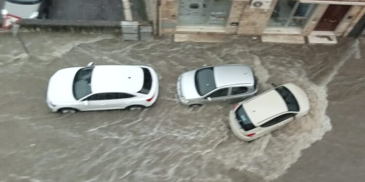 Bomba d’acqua su Canosa di Puglia